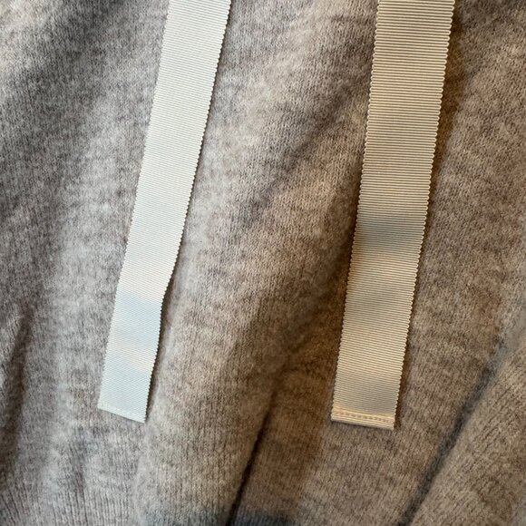 Express Women’s Beige Knit Hoodie Sweater Size Large Cozy Neutral Pullover Large - Picture 3 of 7